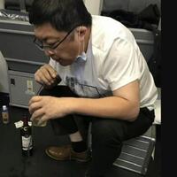 heroik-dokter-ini-sedot-1-liter-urin-seorang-kakek-pakai-mulutnya-sendiri