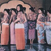 tato-lebih-menyerupai-baju-tak-terbayang-sakitnya