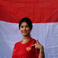 heboh-maria-ozawa-di-tengah-laga-timnas-u-22