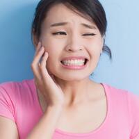 7-tips-alami-redakan-sakit-gigi-dan-gusi