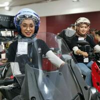 helm-untuk-hijabers-bikinan-cargloss-sista-merapat