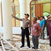 baru-diresmikan-2-pekan-lalu-atap-dan-kubah-masjid-di-rembang-runtuh