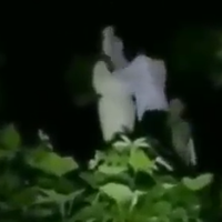 viral-video-pocong-disempakin-youtuber-mulai-menjatuhkan-pamor-setan-gawat