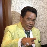 skandal-maskapai-hotman-unggah-video-pengakuan-pramugari-yang-ditiduri-bos