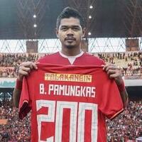 bambang-pamungkas-sang-legenda-memutuskan-gantung-sepatu-usai-cetak-200-goll