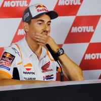 mengagetkan-lorenzo-akan-balik-ke-yamaha-lagi-tapi-bukan-pembalap