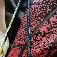 review-raket-dan-perlengkapan-badminton