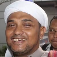 nana-mirdad-marah-anaknya-dicium-bibir-oleh-orang-asingbisa-bahayakan-kesehatan-anak