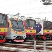 hari-ini-kereta-commuter-line-beroperasi-hingga-pukul-0300-besok-simak-jadwalnya