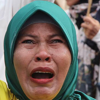 foto-terparah-banjir-lumpuhkan-jakarta-pagi-ini-tangis-duka-siswa-sma-tewas-kesetrum