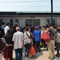 daftar-rute-krl-yang-terganggu-banjir-jakarta-dan-sekitarnya