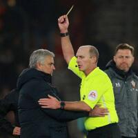dapat-kartu-kuning-jose-mourinho-kesal-dengan-pelatih-kiper-southampton