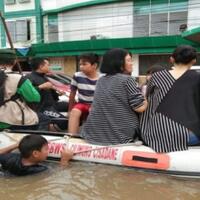 fpi-evakuasi-warga-tionghoa-dari-banjir-di-bekasi-nih-fotonya