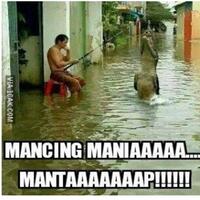 kocak-meme-saat-banjir-ini-bikin-ngakak-ada-duyung-terdampar