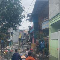 korban-banjir-teluk-gong-anies-datang-doang-ke-sini-warganya-kelaparan