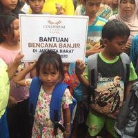 gelar-aksi-sosial-colosseum-datangi-tempat-pengungsi-korban-banjir-semanan