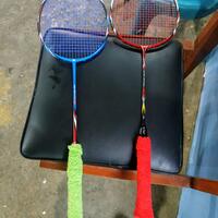 review-raket-dan-perlengkapan-badminton