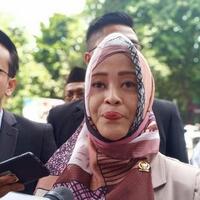 dewi-tanjung-cs-demo-besok-fahira-idris-siapkan-aksi-kawal-anies