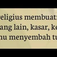 demo-dihadang-warga-abu-janda--dewi-tanjung-lari-ke-sawah-palu-arit-ketinggalan