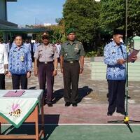 siswi-tak-berjilbab-diteror-sman-1-gemolong-akhirnya-ikrar-pancasila