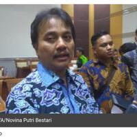 roy-suryo-sebut-kereta-cepat-bohongan-alias-kecebong