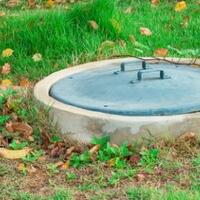 berjarak-satu-jam-dari-istana-negara-ribuan-keluarga-tak-punya-septic-tank