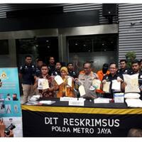 dokter-asal-china-ditangkap-karena-buka-praktik-dengan-visa-wisata