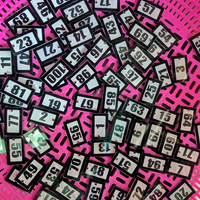 yang-mau-jadi-pengepul-gantungan-kunci-akrilik-bolak-balik-di-tempat-wisata