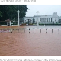 hebatnya-gubernur-anies-depan-istana-negara-makin-sering-kebanjiran