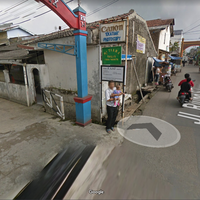 9-foto-lucu-yang-tertangkap-kamera-google-maps-salah-satunya-kencing-sembarangan