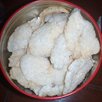 krupuk-nasi-bawang-salah-satu-resep-pemanfaatan-sisa-nasi-yummy-loh