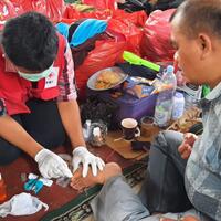 pmi-kota-tangerang-lakukan-pemeriksaan-kesehatan-paska-banjir-di-periuk