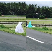 salat-di-pinggir-sawah-2-wanita-di-kulon-progo-disanjung-warganet