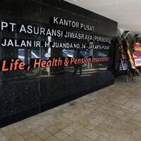 tak-dapat-solusi-nasabah-jiwasraya--serbu--kantor-ojk-lagi-12-februari