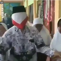 romantisme-murid-sd-berikan-kejutan-ulang-tahun-ke-guru-bikin-haru-ini-boleh-viral
