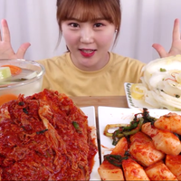 mukbang-dan-asmr-buat-napsu-makanmu-bertambah-atau-berkurang