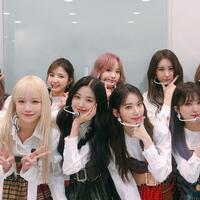 izone-pecahkan-rekor-penjualan-album-girl-group