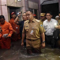 jakarta-dikepung-banjir-anies-panik-hingga-batalkan-semua-rapat