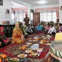 jemaah-umrah-kecewa-gagal-ke-arab-saudi-kami-malu-sudah-gelar-selamatan