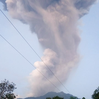 merapi-pagi-ini-dari-erupsi-hingga-hujan-pasir-di-boyolali