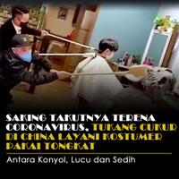 saking-takut-terkena-coronavirus-tukang-cukur-di-china-layani-kostumer-pakai-tongkat