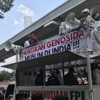 massa-demonstrasi-mulai-berdatangan-di-kedubes-india