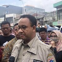 dikoreksi-jokowi-anies-evaluasi-pembatasan-transportasi-umum
