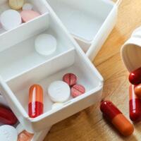 selain-masker-dan-hand-sanitizer-obat-obatan-ini-perlu-disiapkan-selama-isolasi-diri