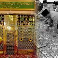 presiden-sukarno-merangkak-hampiri-makam-rasulullah-saw-dan-islam-sontoloyo