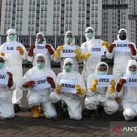 memanusiakan-petugas-medis-yang-berjuang-di-garda-terdepan-melawan-corona