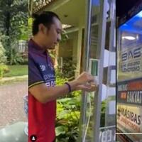 video-viral-ibas-mencoba-bilik-disinfektan-malah-dikritik-warganet