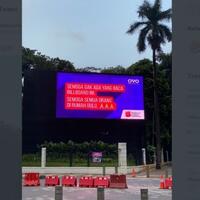 gerakan-dirumahaja-tampilan-billboard-anti-mainstream-ini-tuai-pujian