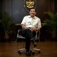 faisal-basri-luhut-lebih-berbahaya-dari-covid-19