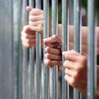 hati-hati-tertangkap-saat-keluyuran-ditengah-corona-bisa-dipenjara-4-bulan